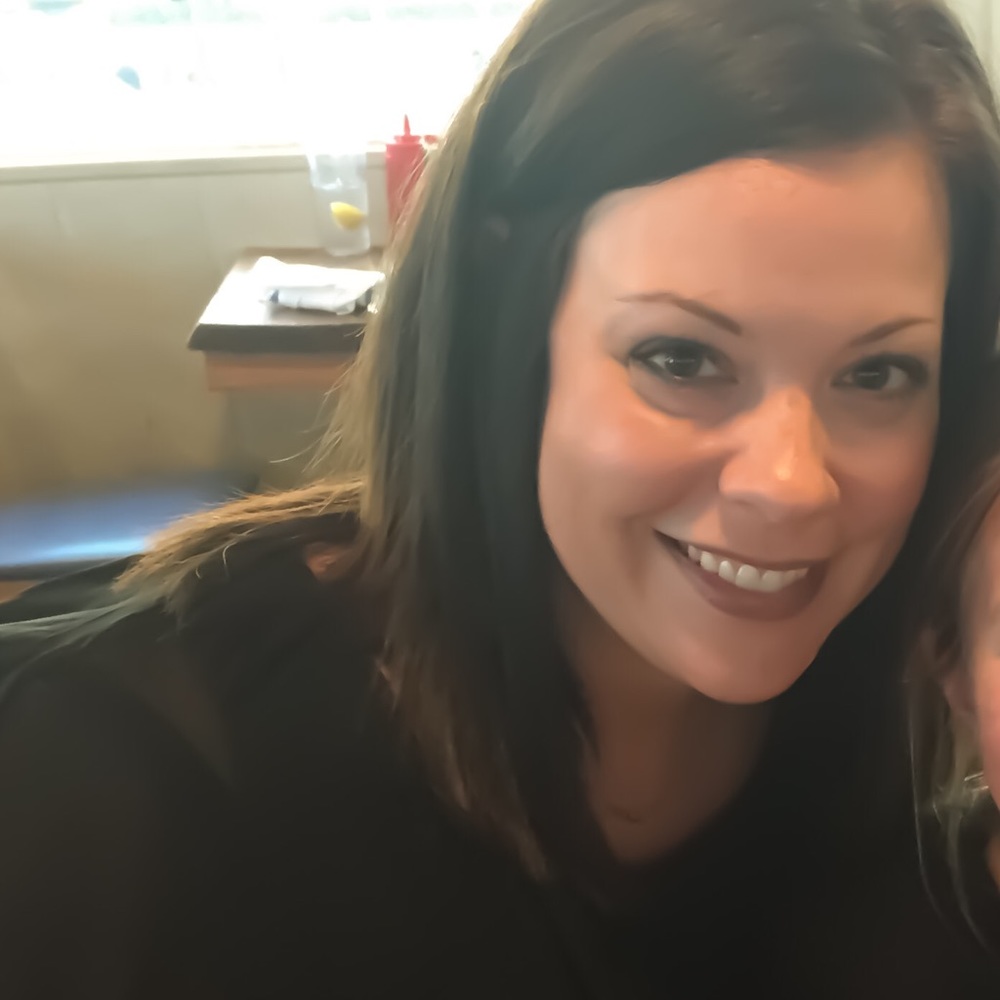 Meet your Posher, April